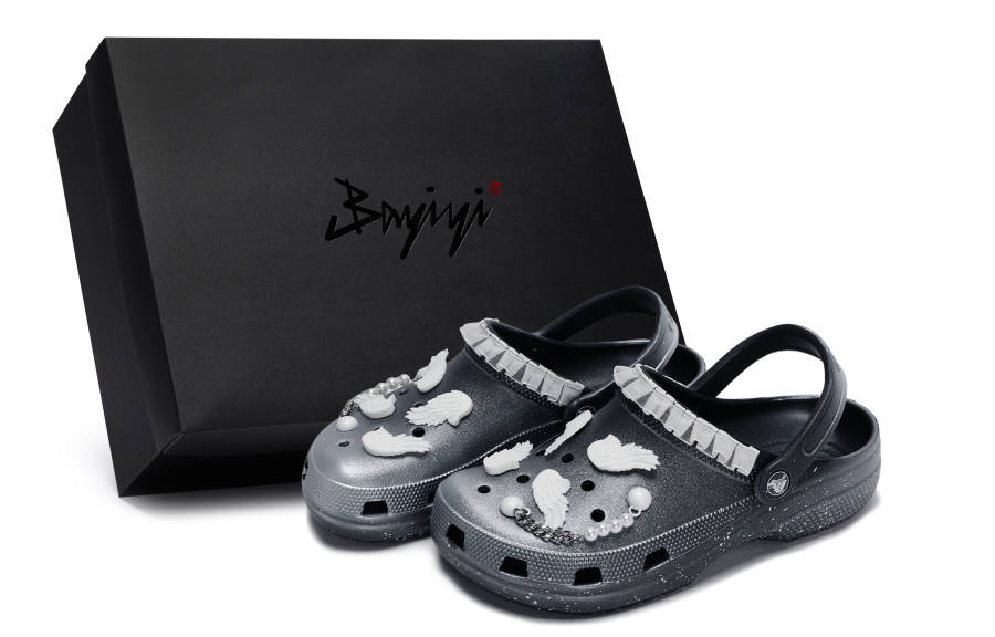 Crocs Classic Clog 811 Manufacturing, Starry Sky Angel Clogs Unisex Black Silver