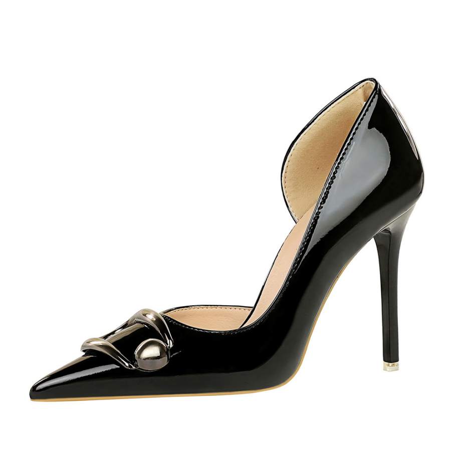 YAFEI XUANYU Pu Slim Heel High Heels Women's Black