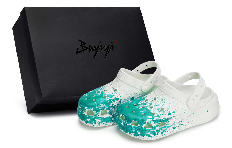 Crocs Crush Clog 811 Manufacturing, Counterfeit Scene, Special Shoe Box Clogs Unisex White Tiffany