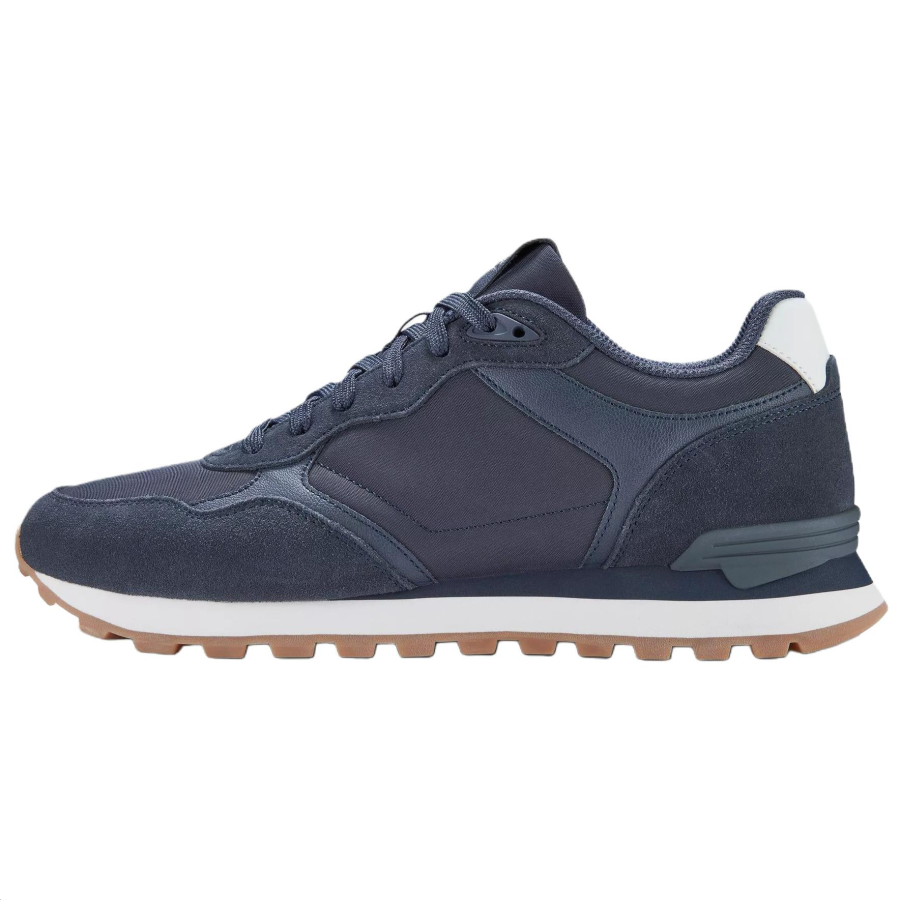 Clarks Molland Go Suede Low top Casual Shoes Men's Marine Blue
