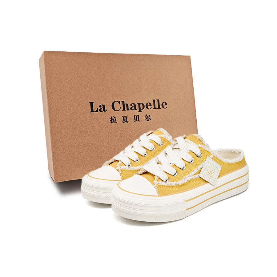 La Chapelle No Special Function Closed Toe Slippers Women's White