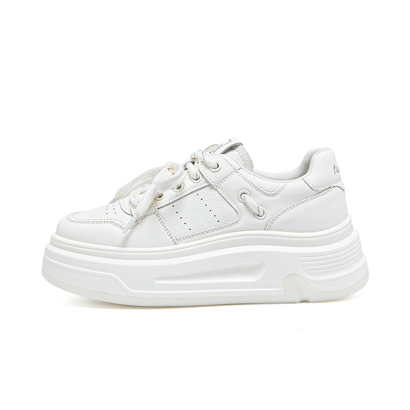 CHIBANG Cow Leather Lightweight Low top Skateboard Shoes Women's Beige