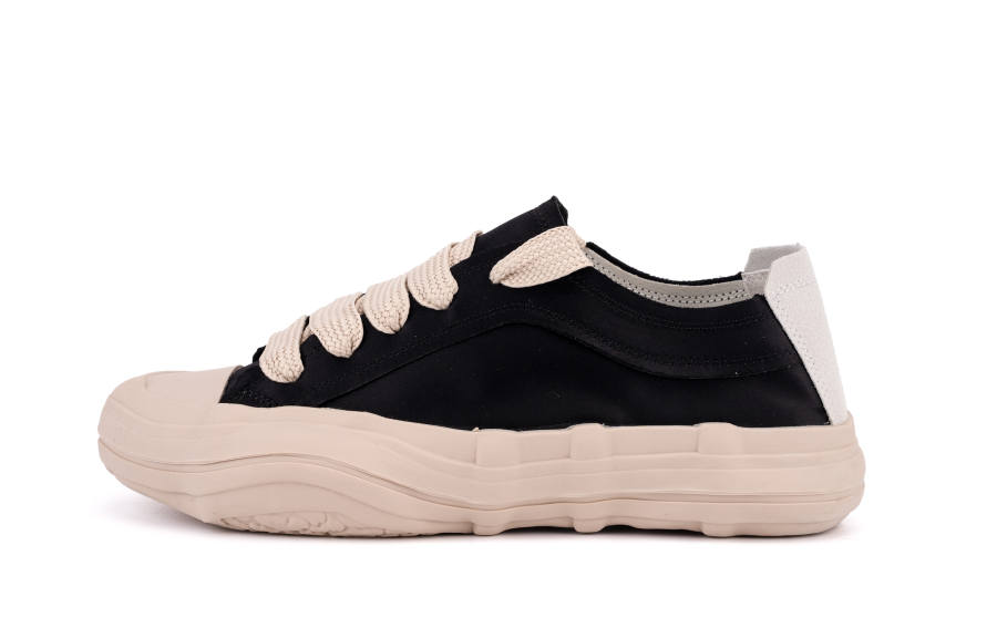 Xingdiman Breathable Lightweight Breathable And Lightweight Low top Canvas Shoes Women's Black