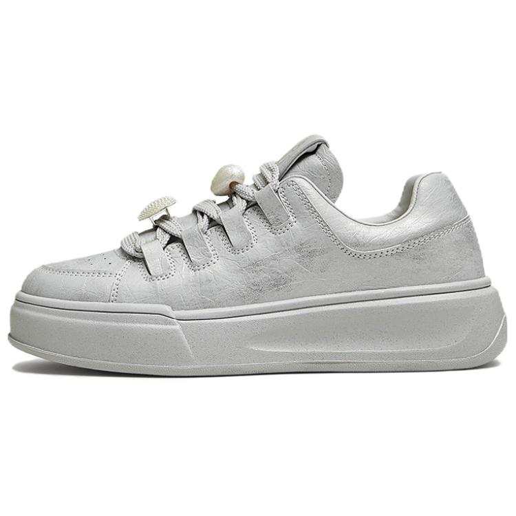 Tata Slip Resistant Slip Resistant Low top Skateboard Shoes Women's