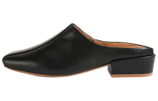 Wayne Flex Closed Toe Slippers Women's