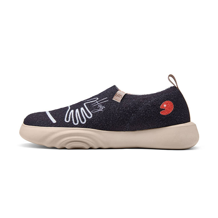 U.IN Painted Travel Shoes Toledo 15 Love Collection Casual Shoes Unisex