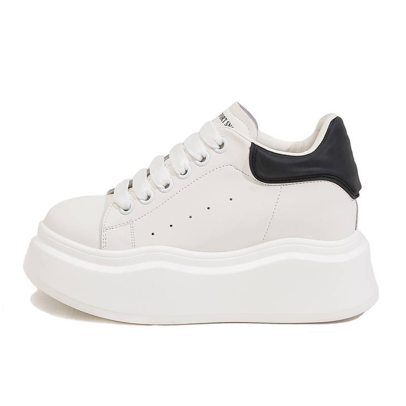 MILANLIANGE Low top Skateboard Shoes Women's