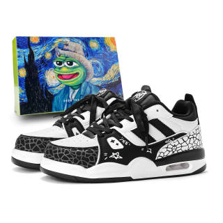 Pepe The Frog Low top Skateboard Shoes Unisex