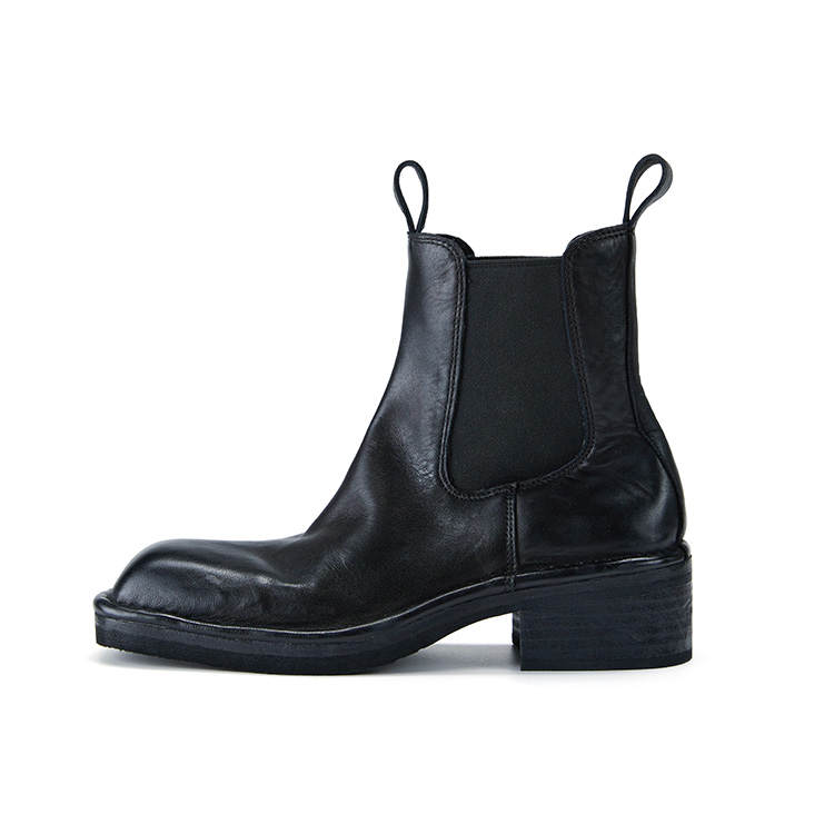 Marie Claire Horse Leather Short Chelsea Boots Women's