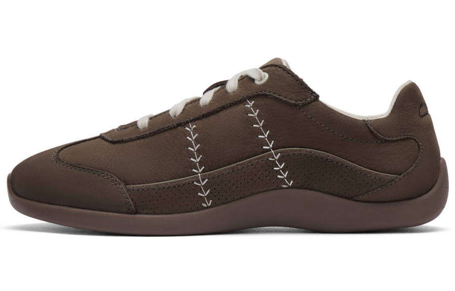 Clarks Low top Casual Shoes Women's Chocolate