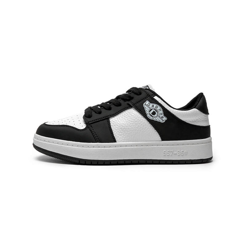 DAPHNE DAPHNE Low top Skateboard Shoes Women's Black