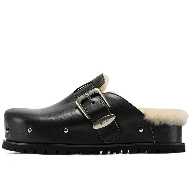 GG-CC GG CC Fuzzy Closed Toe Slippers Women's Black