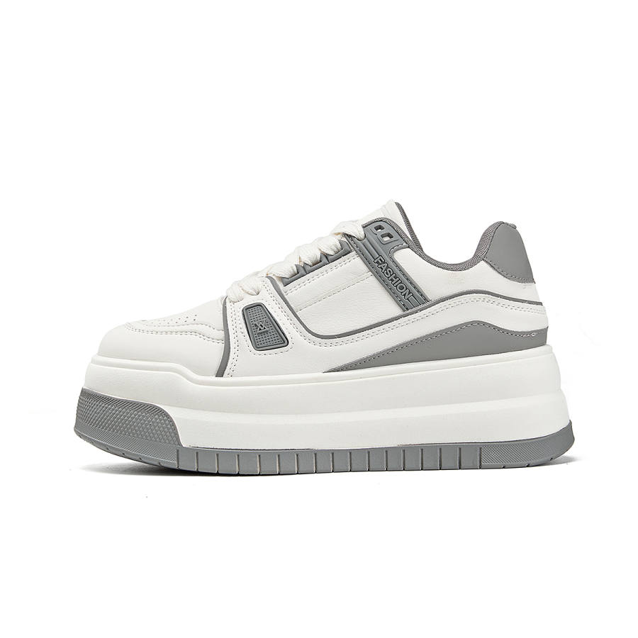 La Chapelle Microfiber Leather Abrasion Resistant Lightweight Low top Skateboard Shoes Women's Gray