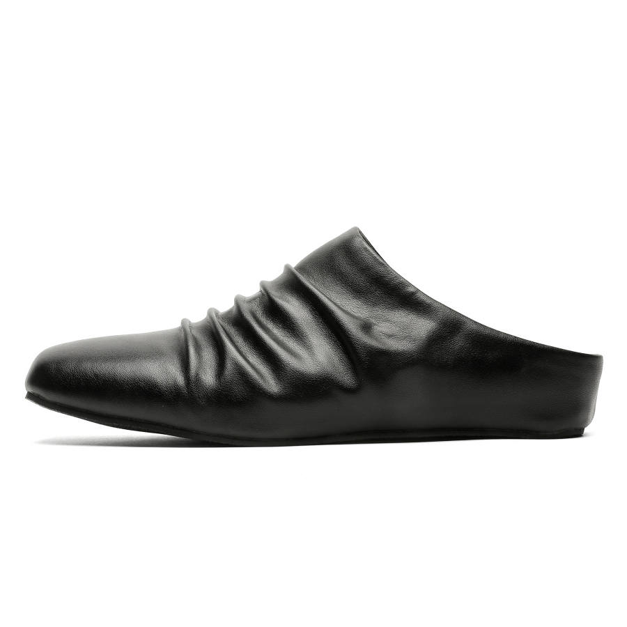 PAVEA PAVEA Closed Toe Slippers Unisex Black