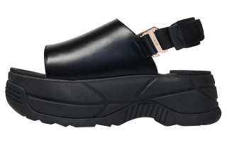 Shaka Vacay Chunky One Strap Sandals Women's Black