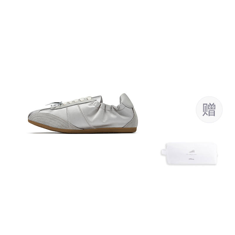 73Hours Rich People On Holiday Low top Casual Shoes Women's