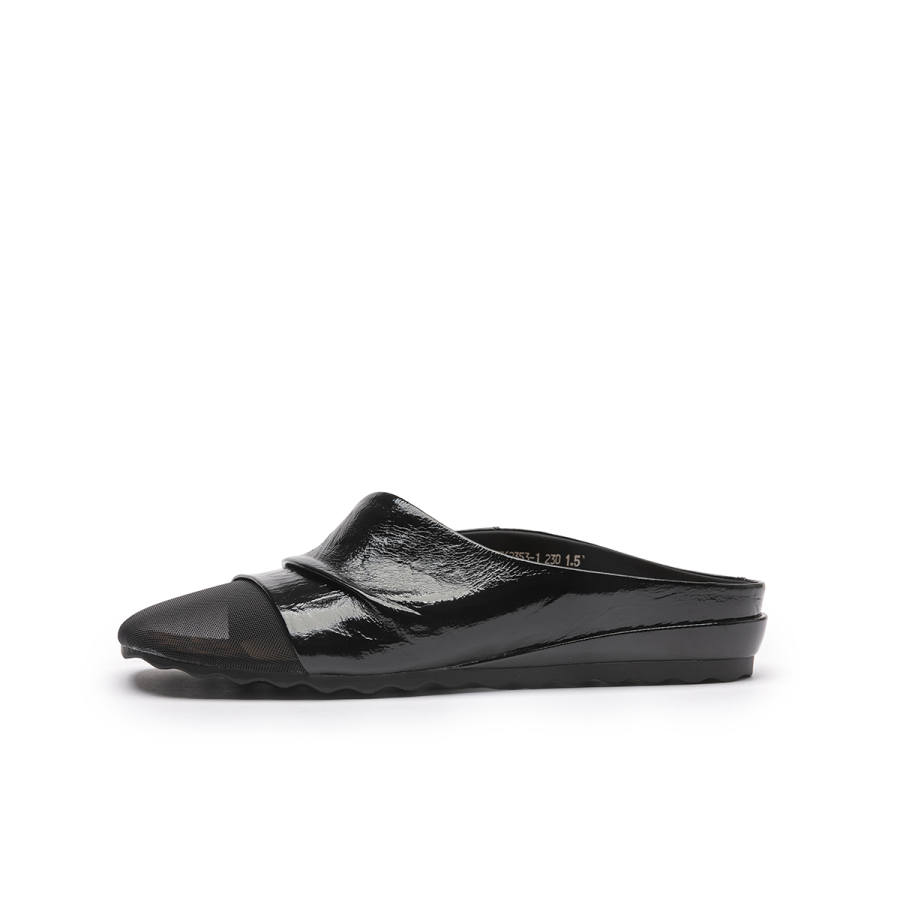 RITAI RITAI Closed Toe Slippers Women's