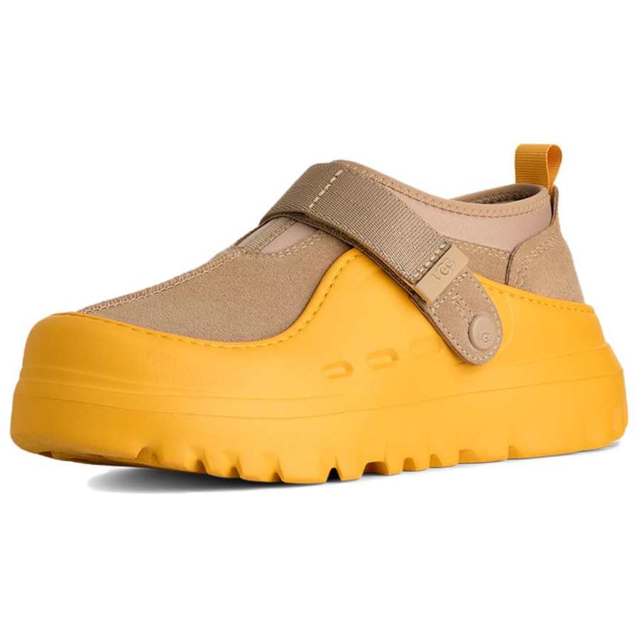UGG PeakMod Synthetic Leather, Split Cow Leather Low top Casual Shoes Unisex Wheat Yellow
