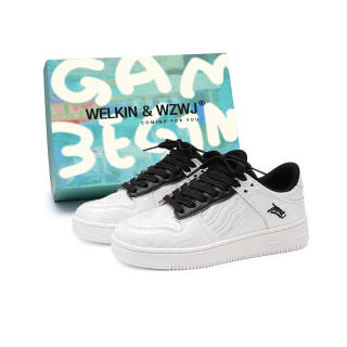 WELKIN&WZWJ Slip Resistant Low top Skateboard Shoes Unisex White Gift Box Set