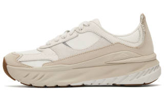 Clarks Cow Leather Low top Casual Shoes Women's White