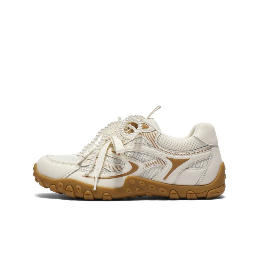 BELLE Low top Casual Shoes Women's