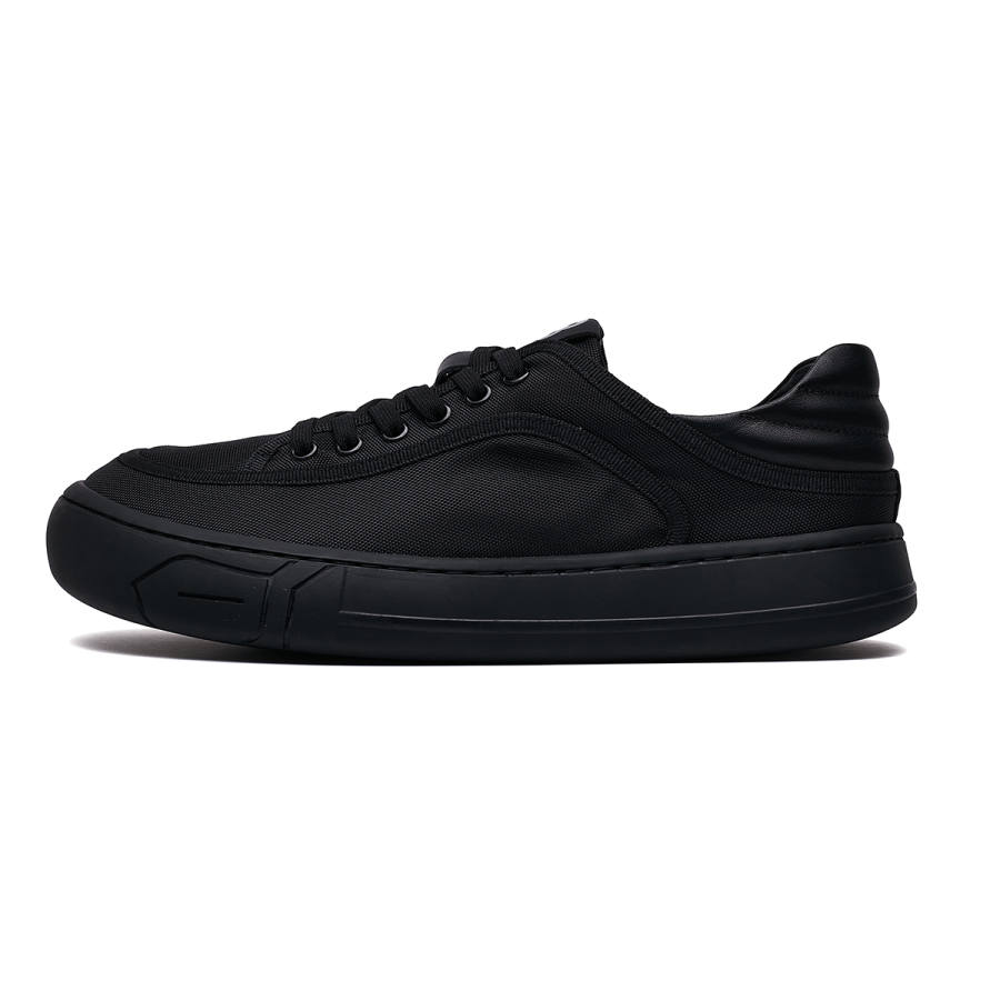 HUITE Abrasion Resistant Breathable Abrasion Resistant Breathable Low top Skateboard Shoes Men's Black