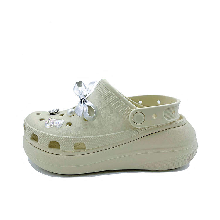 Crocs Crocs Crush Clog EVA Clogs Unisex Beige