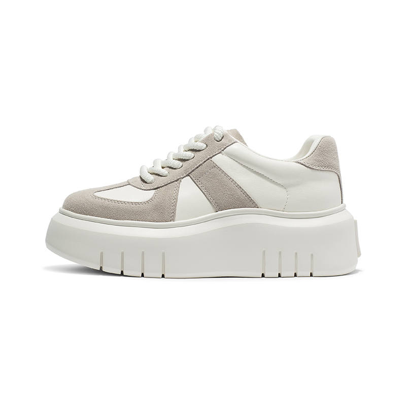 Coup De Foudre Mid top Skateboard Shoes Women's