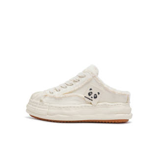 XIONGMAOMUMU Closed Toe Slippers Unisex Ecru