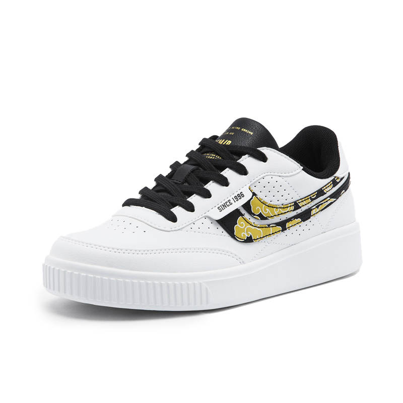 SEMIR Abrasion Resistant Lightweight Wear resistant And Lightweight Low top Skateboard Shoes Women's Black White