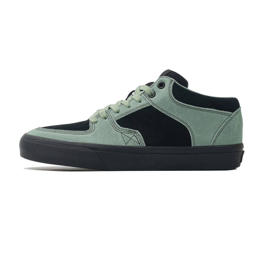 GOLUCK Suede Coverage Thermal Cushioning Abrasion Resistant Mid top Skateboard Shoes Unisex Jasper