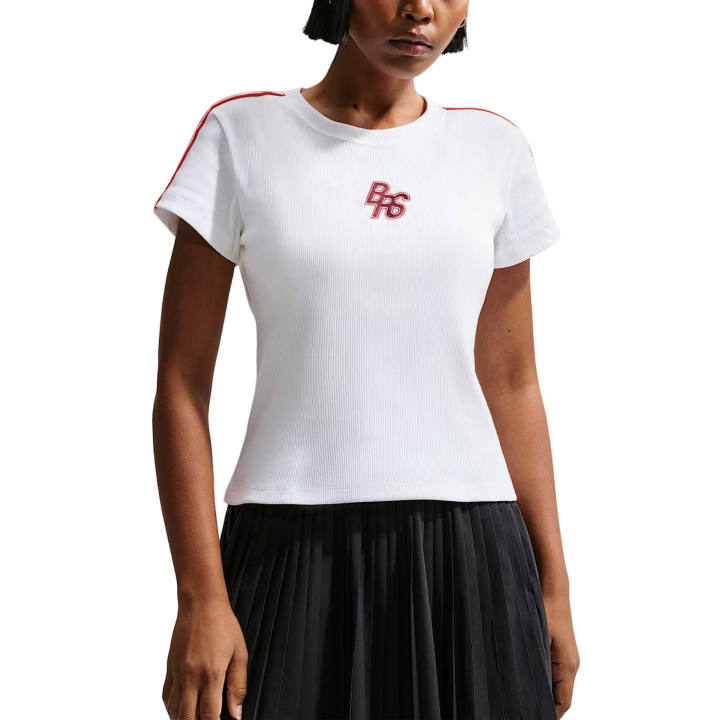 Nike Nike T Shirts Women's White Crew Neck Moderate