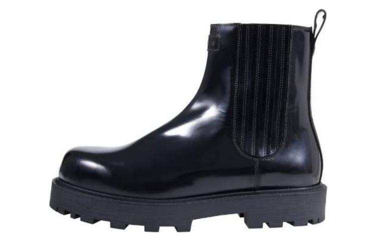 Givenchy Givenchy Patent Leather Chelsea Boots