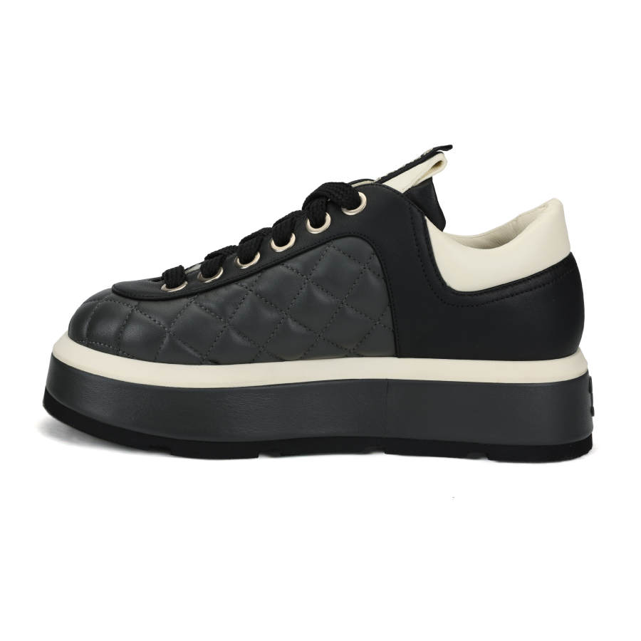 CHANEL Leather Low top Skateboard Shoes Women's Black
