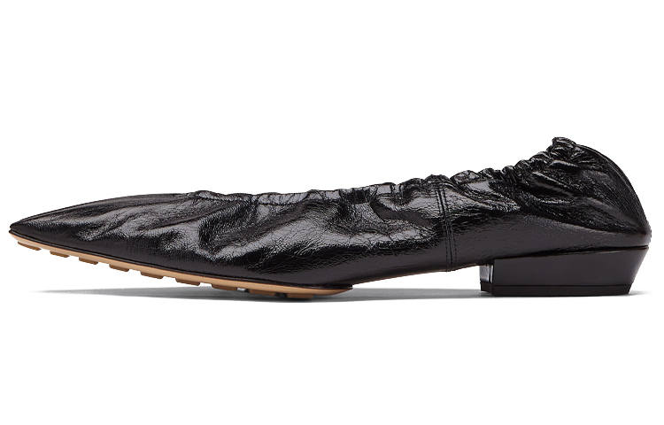 Bottega Veneta Almond Flat Shoes Women's Black