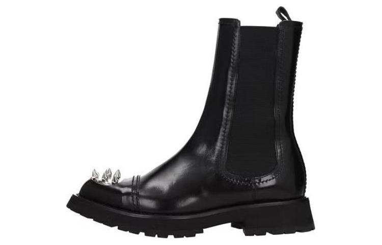 Alexander McQueen Alexander McQueen Stud-detail Chelsea Boots
