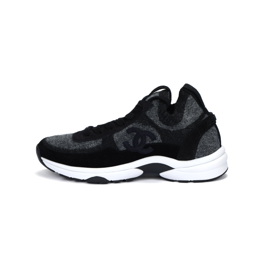 CHANEL Low top Casual Shoes Women's Dark Gray