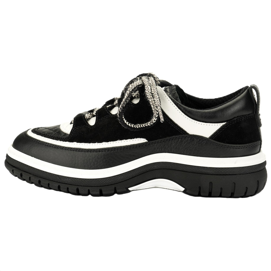 CHANEL 25C Low top Casual Shoes Women's Black