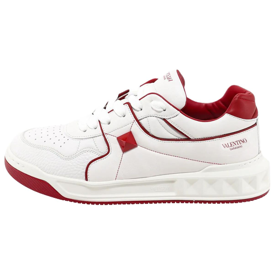 Valentino One Stud Leather Round Tip Low top Stylish Skateboarding Shoes Men's White