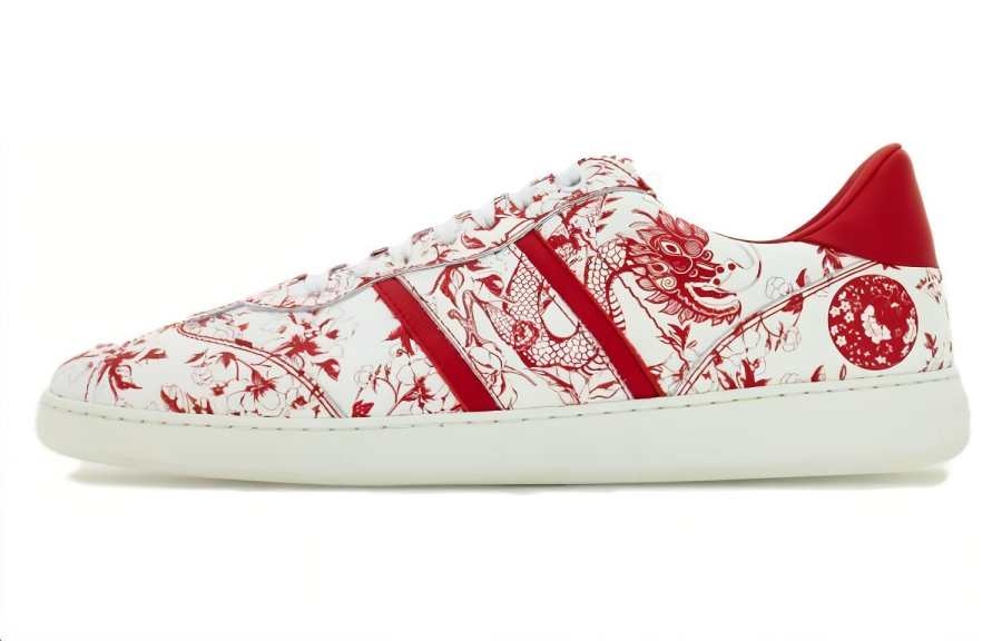 FERRAGAMO Leather Low top Skateboard Shoes Men's White