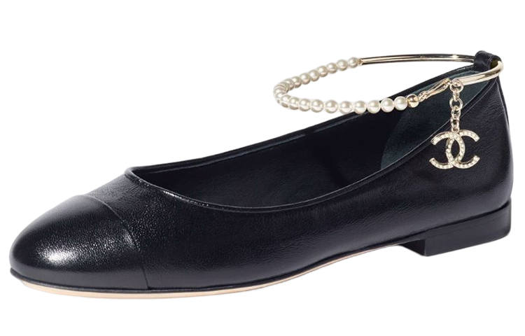 CHANEL Leather Flat Shoes Casual Shoes Women's Black