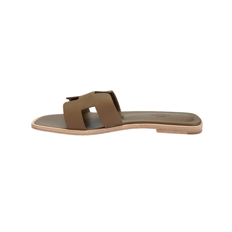 HERMES Oran Calfskin, Stylish Sandal Women's Elephant Gray
