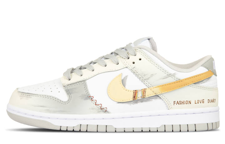 Nike Nike Dunk Synthetic Leather Classic Vintage Coverage Low top Skateboard Shoes Unisex Ecru