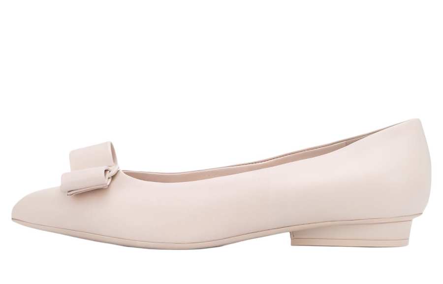 FERRAGAMO Viva Ballet Leather Casual Shoes Women's White
