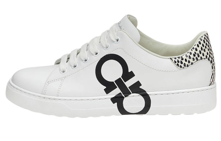 FERRAGAMO Gancini Cow Leather Casual Low top Stylish Skateboarding Shoes Women's White Black