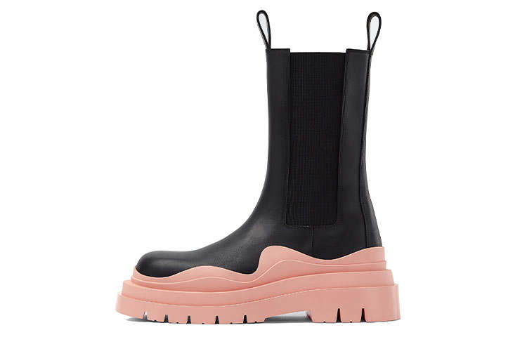 Bottega Veneta Tire Chelsea Boots Women's Black Pink