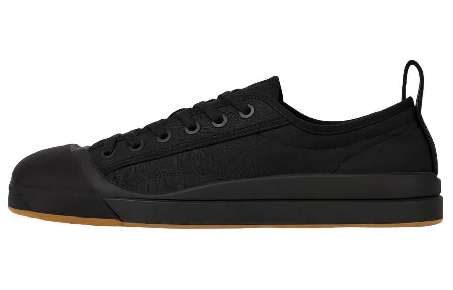 Bottega Veneta Low top Stylish Skateboarding Shoes Men's Black