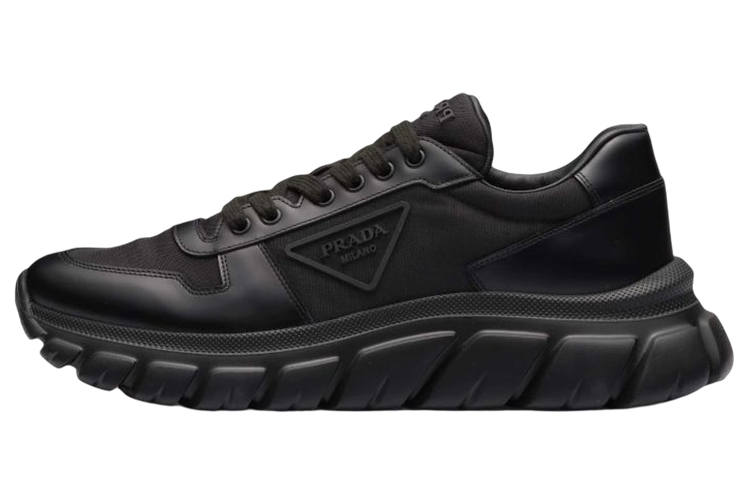 PRADA PRADA Triangle Logo Low-top Sneakers