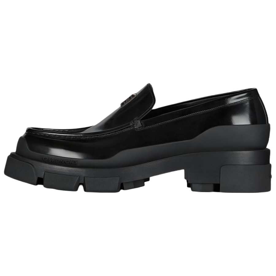 Givenchy Givenchy Embossed-logo Loafers