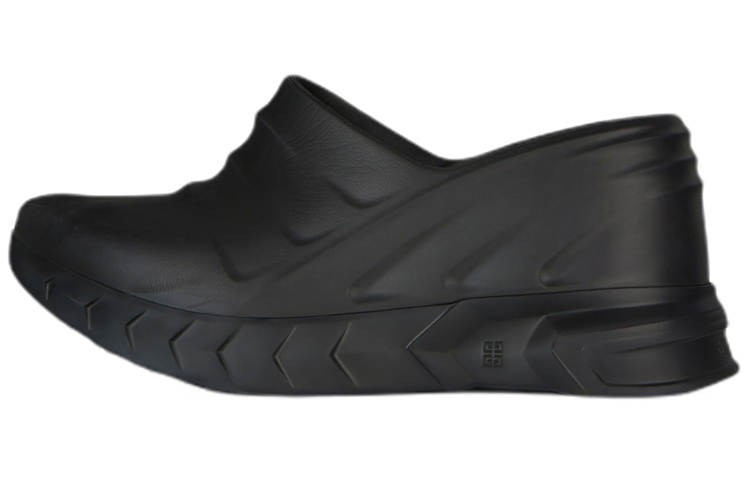 Givenchy Givenchy Marshmallow Closed Toe Slippers Women's Black